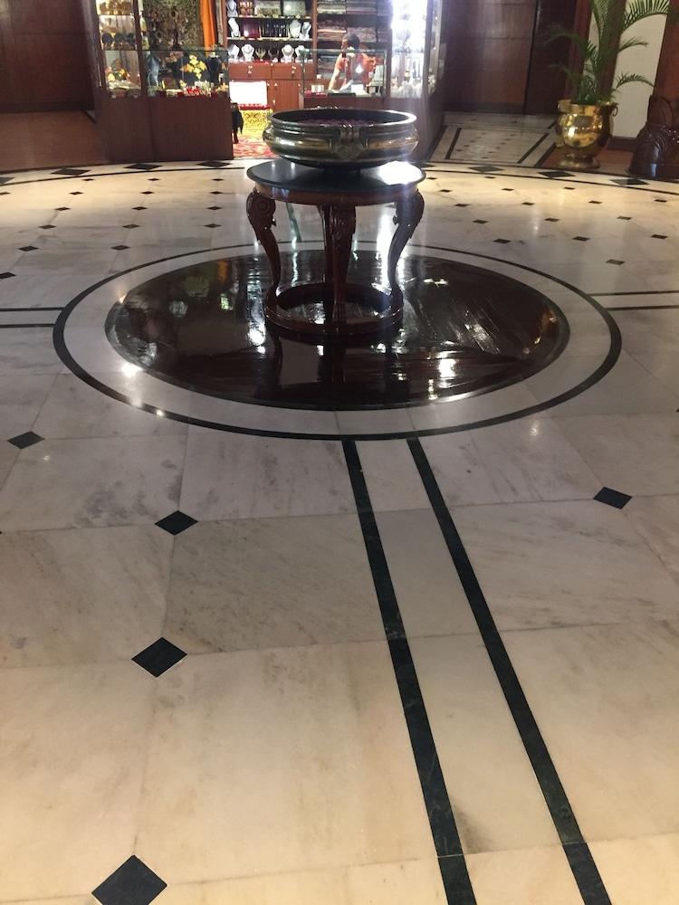 The Gateway Hotel Beach Road Вишакхапатнам Экстерьер фото
