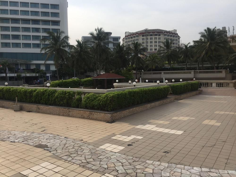 The Gateway Hotel Beach Road Вишакхапатнам Экстерьер фото