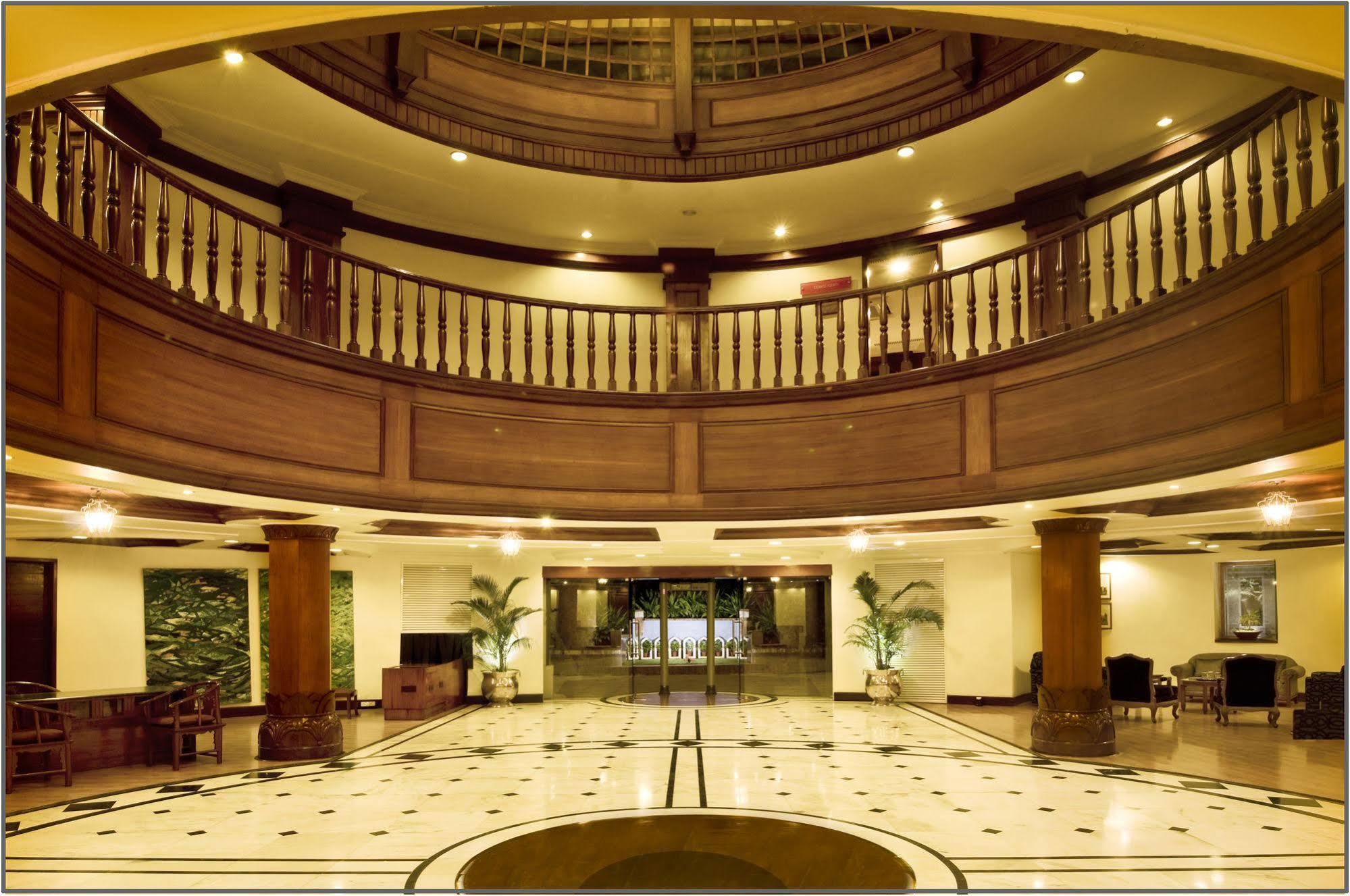 The Gateway Hotel Beach Road Вишакхапатнам Экстерьер фото